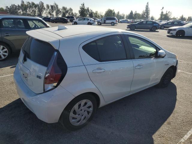Photo 3 from auction – 2016 TOYOTA PRIUS C with VIN JTDKDTB37G1137611