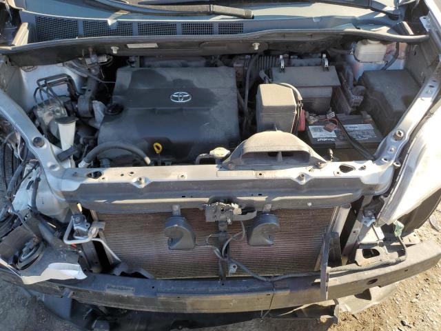 Photo 12 from auction – 2011 TOYOTA SIENNA XLE with VIN 5TDDK3DC5BS023209