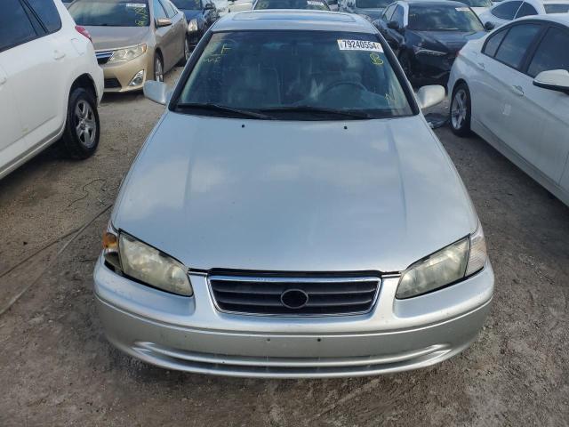 Photo 5 from auction – 2000 TOYOTA CAMRY LE with VIN 4T1BF28K2YU095783