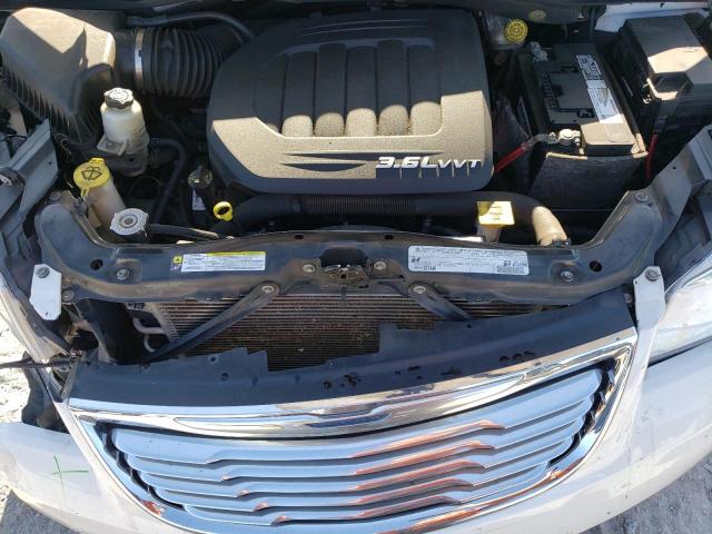 Photo 12 from auction – 2011 CHRYSLER TOWN & COU with VIN 2A4RR6DG4BR785990