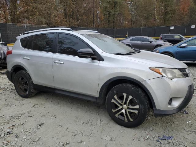 Photo 4 from auction – 2013 TOYOTA RAV4 LE with VIN JTMBFREV9D5017470