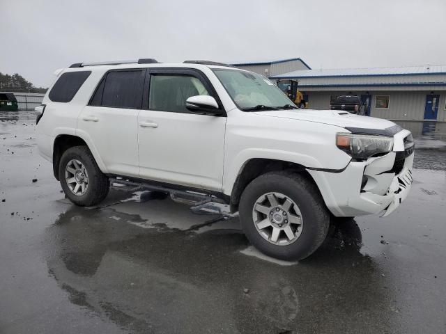 Photo 4 from auction – 2016 TOYOTA 4RUNNER SR with VIN JTEBU5JR3G5280383