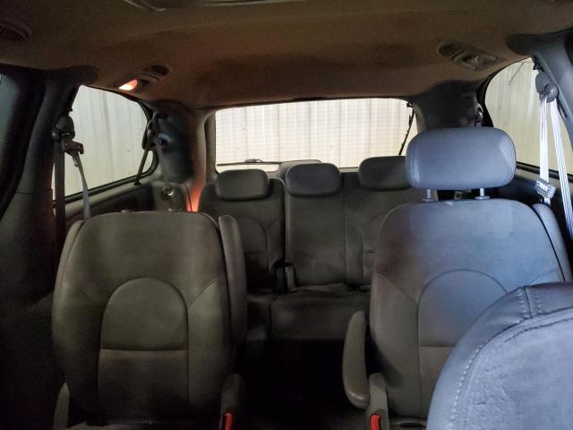 Photo 10 from auction – 2005 CHRYSLER TOWN & COU with VIN 2C4GP64L15R120503