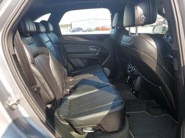 Photo 6 from auction – 2019 BENTLEY BENTAYGA with VIN SJAAM2ZV4KC024727