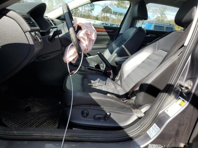 Photo 7 from auction – 2013 VOLKSWAGEN PASSAT SEL with VIN 1VWCN7A34DC065256