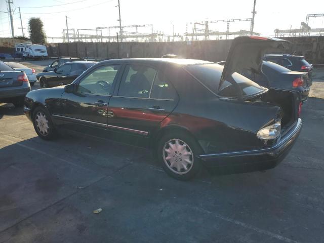 Photo 2 from auction – 1999 MERCEDES-BENZ E320 with VIN WDBJF65H3XA949534