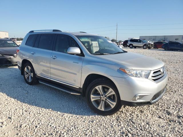 Photo 4 from auction – 2013 TOYOTA HIGHLANDER with VIN 5TDYK3EH8DS129832