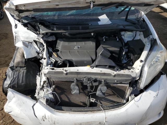 Photo 12 from auction – 2014 TOYOTA SIENNA XLE with VIN 5TDYK3DC0ES467281