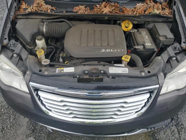 Photo 12 from auction – 2016 CHRYSLER TOWN & COU with VIN 2C4RC1BG6GR231810