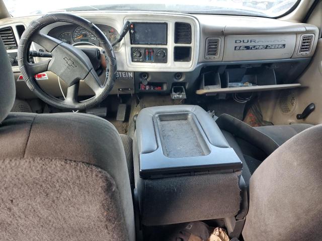 Photo 8 from auction – 2004 CHEVROLET SILVERADO with VIN 1GCJK33104F120422