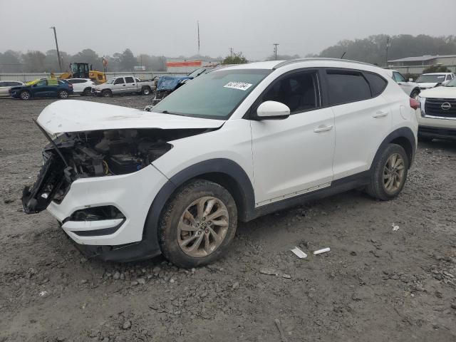 HYUNDAI TUCSON LIM 2016 with VIN KM8J33A45GU114623 - Photo from auction