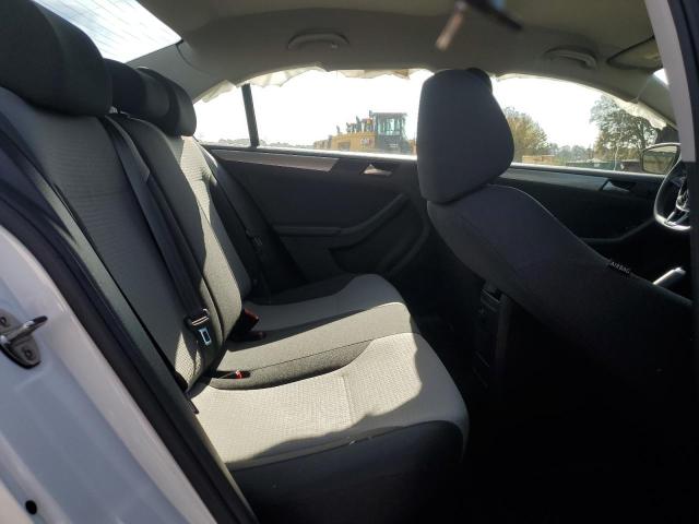 Photo 10 from auction – 2017 VOLKSWAGEN JETTA S with VIN 3VW2B7AJ2HM319845