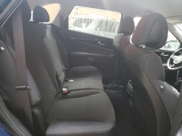 Photo 11 from auction – 2016 KIA SORENTO LX with VIN 5XYPGDA33GG054388