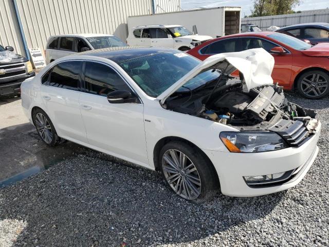 Photo 4 from auction – 2015 VOLKSWAGEN PASSAT SE with VIN 1VWBT7A39FC049459