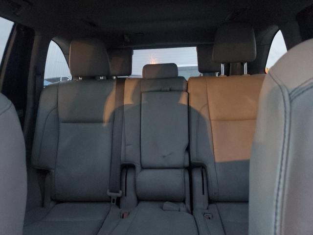 Photo 10 from auction – 2015 TOYOTA HIGHLANDER with VIN 5TDJKRFH5FS217193