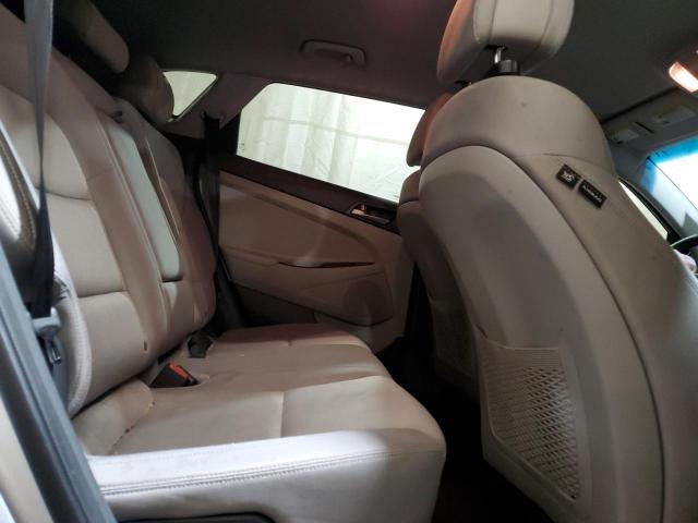 Photo 11 from auction – 2018 HYUNDAI TUCSON SEL with VIN KM8J3CA48JU736737
