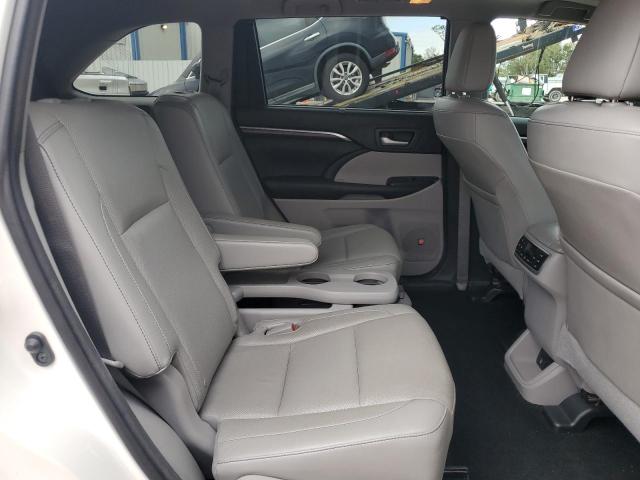 Photo 11 from auction – 2015 TOYOTA HIGHLANDER with VIN 5TDDKRFH3FS193747