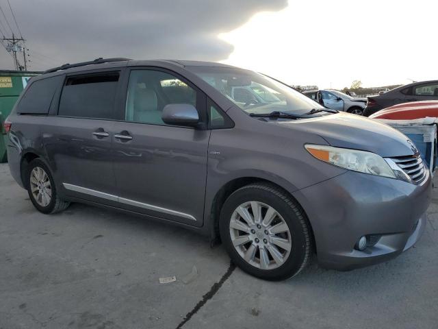 Photo 4 from auction – 2016 TOYOTA SIENNA XLE with VIN 5TDDK3DC9GS142193