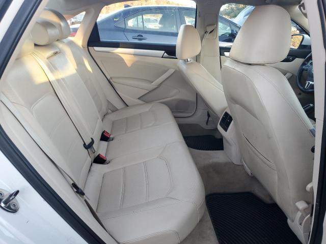 Photo 10 from auction – 2013 VOLKSWAGEN PASSAT SE with VIN 1VWBP7A35DC070374
