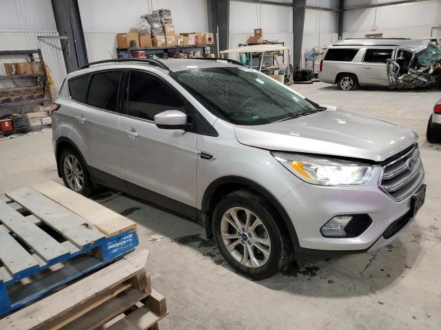 Photo 4 from auction – 2017 FORD ESCAPE SE with VIN 1FMCU9GDXHUD41193