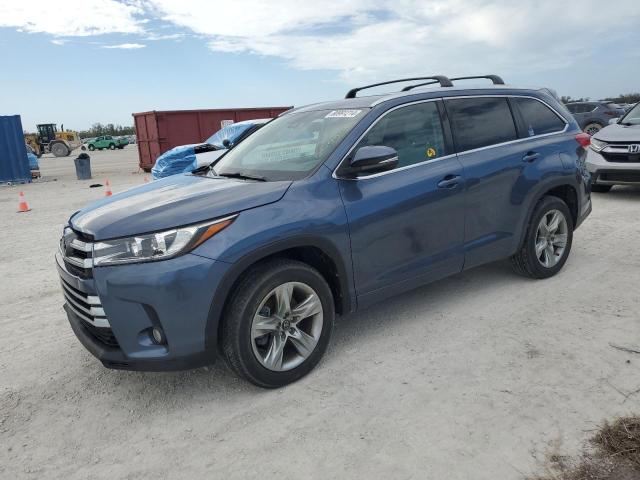 TOYOTA HIGHLANDER 2017 with VIN 5TDYZRFH6HS222545 - Photo from auction