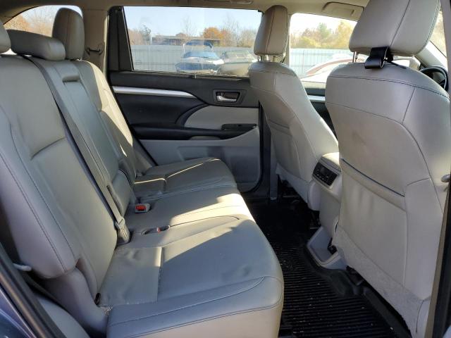 Photo 11 from auction – 2019 TOYOTA HIGHLANDER with VIN 5TDJZRFH1KS934115
