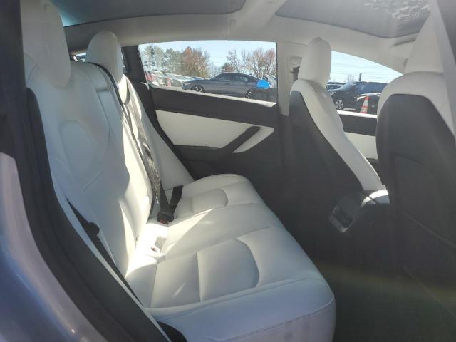 Photo 10 from auction – 2018 TESLA MODEL 3 with VIN 5YJ3E1EB9JF100227