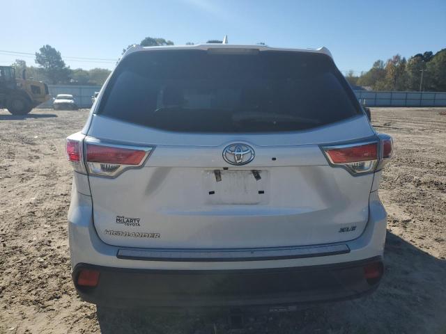 Photo 6 from auction – 2015 TOYOTA HIGHLANDER with VIN 5TDKKRFH5FS116529