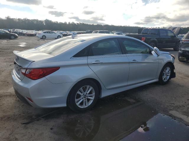 Photo 3 from auction – 2014 HYUNDAI SONATA GLS with VIN 5NPEB4AC8EH895330