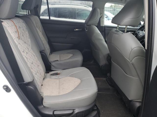 Photo 11 from auction – 2023 TOYOTA HIGHLANDER with VIN 5TDABRCH1PS584047