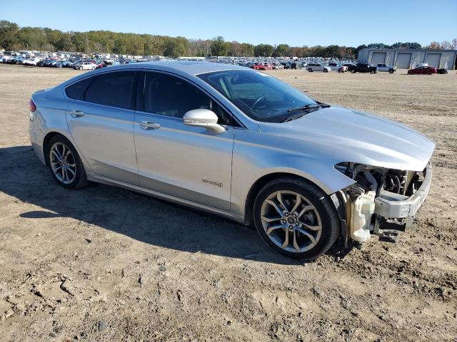Photo 4 from auction – 2019 FORD FUSION TIT with VIN 3FA6P0RUXKR273290