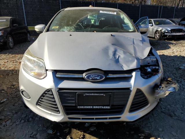 Zdjęcie 5 z aukcji – 2013 FORD FOCUS SE z VIN 1FADP3K25DL327162