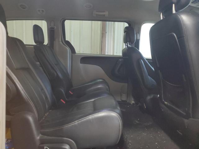 Photo 11 from auction – 2012 CHRYSLER TOWN & COU with VIN 2C4RC1BG8CR164248