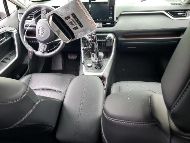 Photo 8 from auction – 2020 TOYOTA RAV4 LIMIT with VIN JTMDWRFV3LD071634