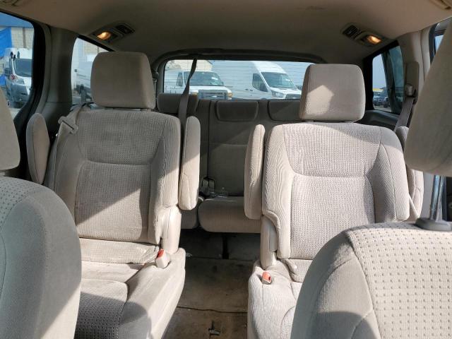 Photo 10 from auction – 2010 TOYOTA SIENNA CE with VIN 5TDKK4CC2AS296492