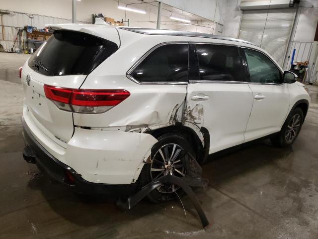 Photo 3 from auction – 2019 TOYOTA HIGHLANDER with VIN 5TDJZRFH9KS627808