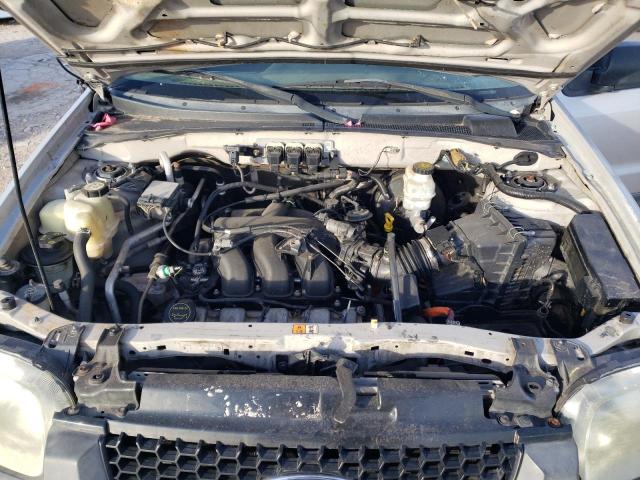 Photo 12 from auction – 2005 FORD ESCAPE XLT with VIN 1FMYU93145KC92582