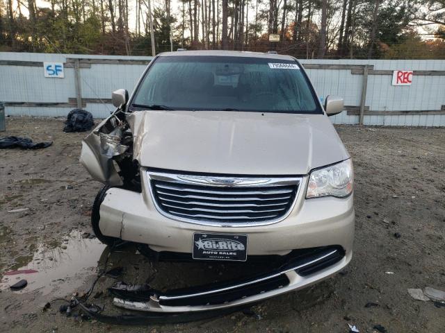 Photo 5 from auction – 2016 CHRYSLER TOWN & COU with VIN 2C4RC1AGXGR193709