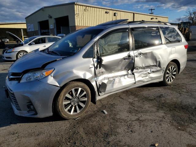 Photo 1 from auction – 2018 TOYOTA SIENNA XLE with VIN 5TDDZ3DC8JS207330