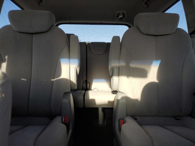 Photo 10 from auction – 2008 HYUNDAI ENTOURAGE with VIN KNDMC233386052970