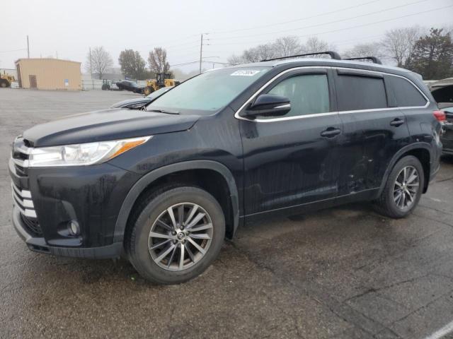 TOYOTA HIGHLANDER 2017 with VIN 5TDJZRFH9HS359853 - Photo from auction