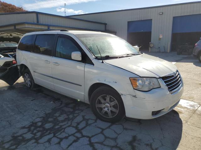 Photo 4 from auction – 2010 CHRYSLER TOWN & COU with VIN 2A4RR5D10AR492267