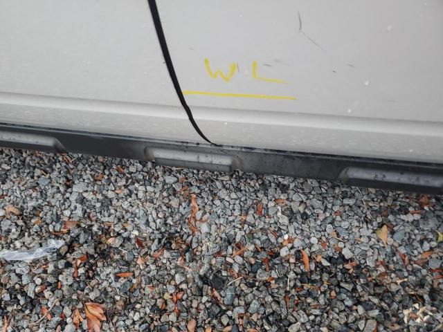 Photo 13 from auction – 2012 FORD ESCAPE LIM with VIN 1FMCU0EG4CKA59256
