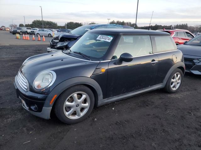 MINI COOPER 2009 with VIN WMWMF33599TT68422 - Photo from auction