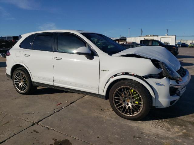Photo 4 from auction – 2017 PORSCHE CAYENNE SE with VIN WP1AE2A29HLA73152