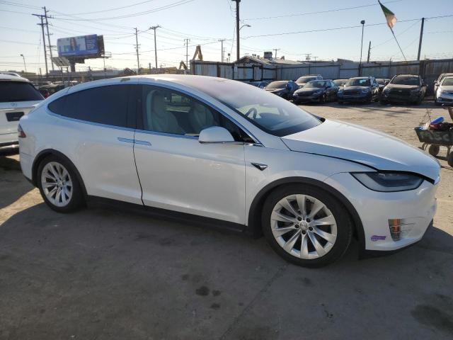 Photo 4 from auction – 2019 TESLA MODEL X with VIN 5YJXCAE21KF162939