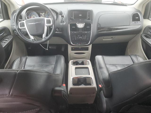 Photo 8 from auction – 2015 CHRYSLER TOWN & COU with VIN 2C4RC1CG8FR525903