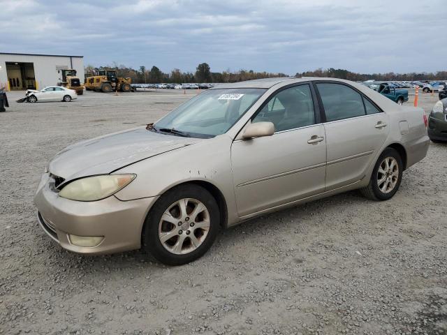 TOYOTA CAMRY LE 2005 with VIN 4T1BF30K05U082351 - Photo from auction