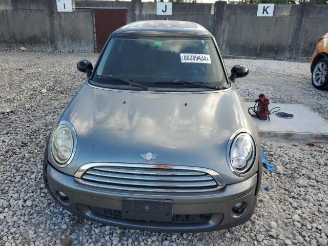 Photo 5 from auction – 2010 MINI COOPER with VIN WMWMF3C54ATZ23717