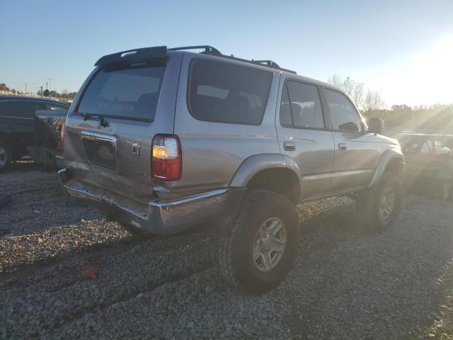 Photo 3 from auction – 2002 TOYOTA 4RUNNER SR with VIN JT3GN86R520236798